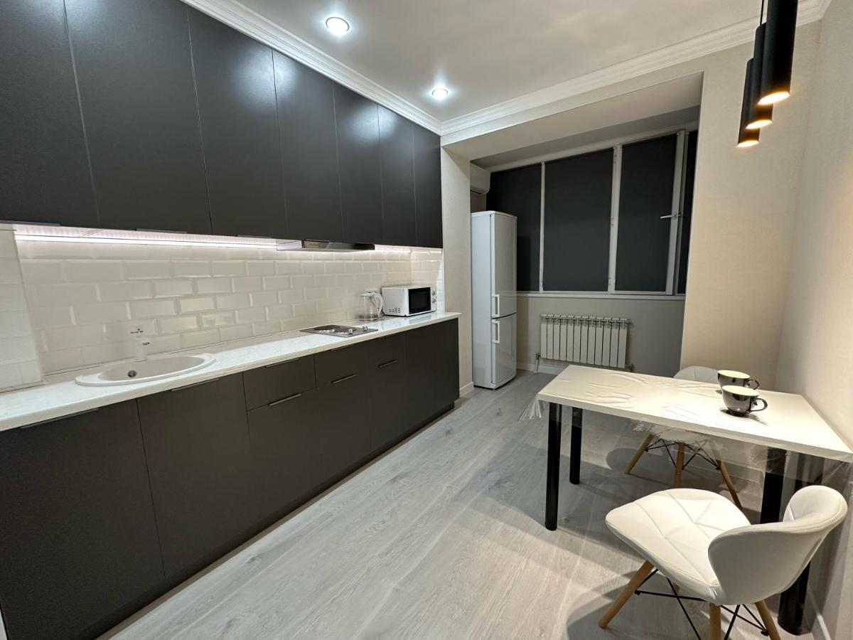 новая в столице казахстана г. астана Apartment *